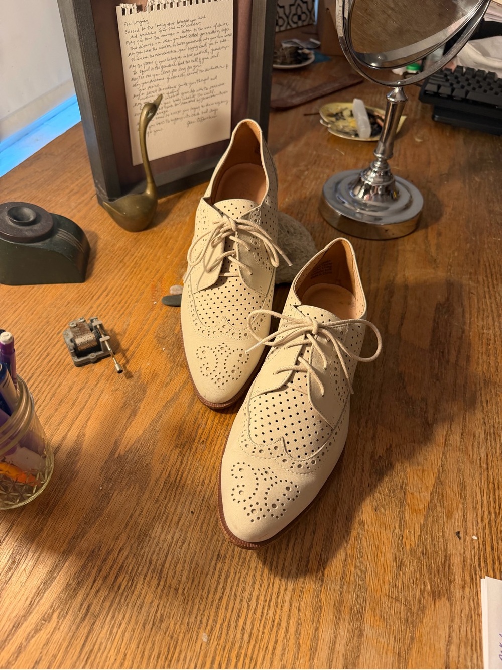 Madewell Melinda Women’s Ivory Perforated Wingtip Oxford Lace-Up Shoes size 9